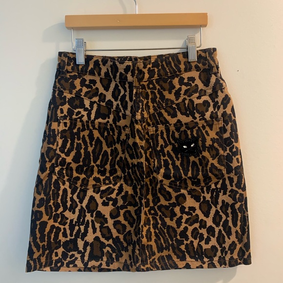 Miu Miu Leopard Print/Cat Applique A-Line Mini Skirt - Picture 3 of 10